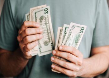 Should You Repay Your Car Loan Early?