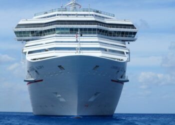 Affordable Cruise with Airfare Packages to Save Time